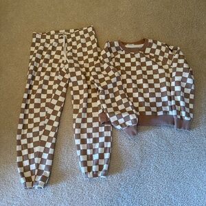 Marine Layer brown and white check sweat suit